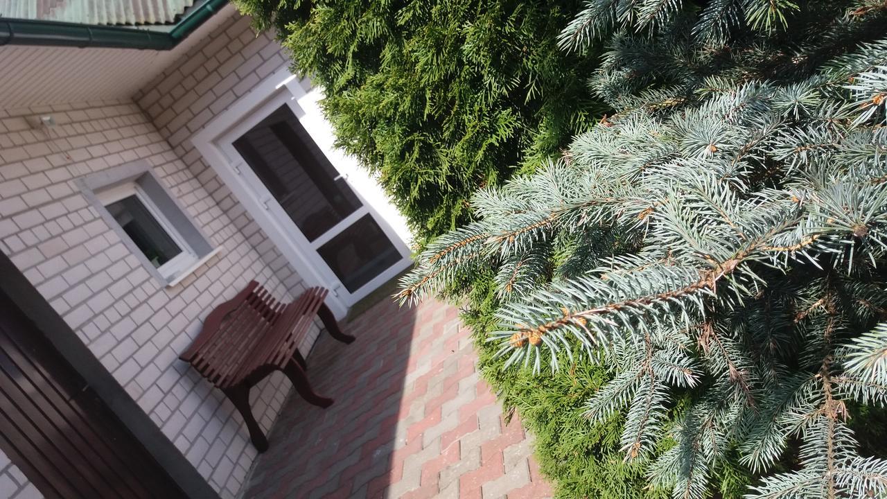 Guest House Uyutnyy Brześć Zewnętrze zdjęcie